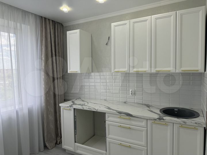 2-к. квартира, 54 м², 7/10 эт.