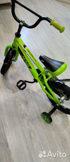 Детский трехколесный велосипед