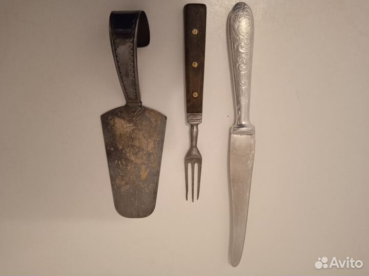 Дореволюционная вилка. Лопатка. Нож серебро