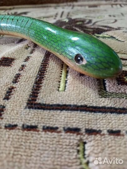 Змейка из дерева