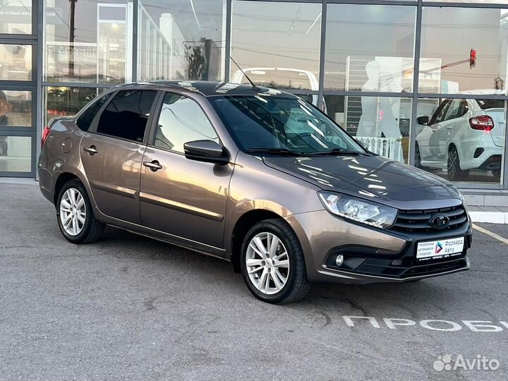 LADA Granta 1.6 МТ, 2019, 175 000 км