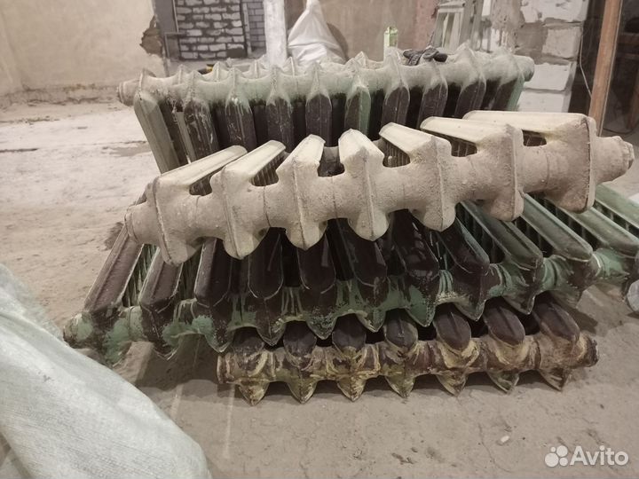 Батарея чугунная