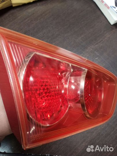 Фонарь задний левый внутренний lancer 10