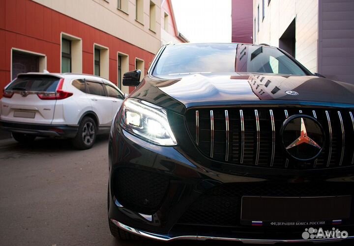 Решетка радиатора GT на Mercedes GLE W166 black