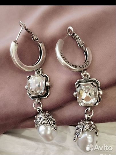 Alexander mcqueen серьги