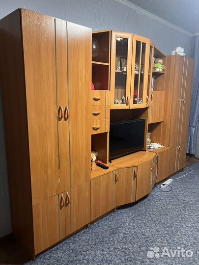 Стенка и комод