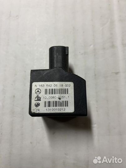 Датчик поперечного ускорения Mercedes a1635420618