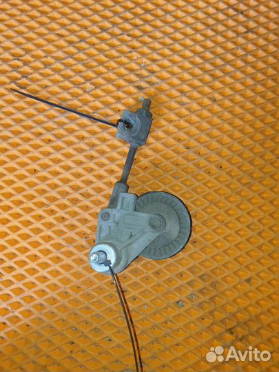 Натяжитель ремня Лада Гранта