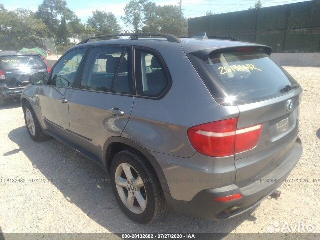 Накладка декоративная (жабо, дождевик) BMW X5 E70