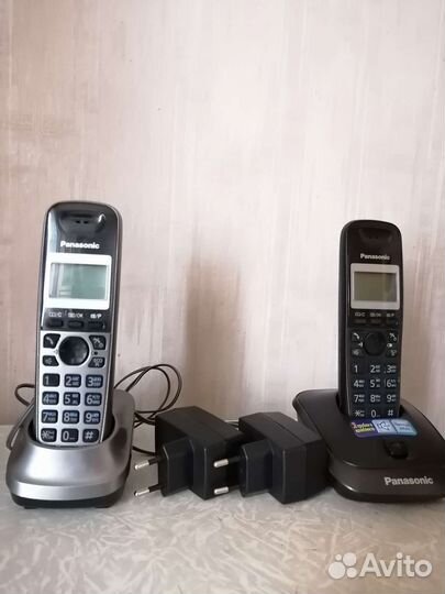 Радиотелефон Panasonic KX-TG2511RUT, две трубки