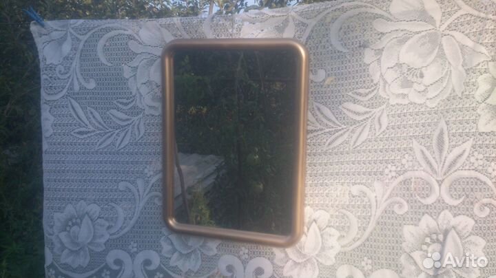 Зеркало для ванной прихожей спалльни под золото