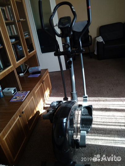 Элиптический тренажёр