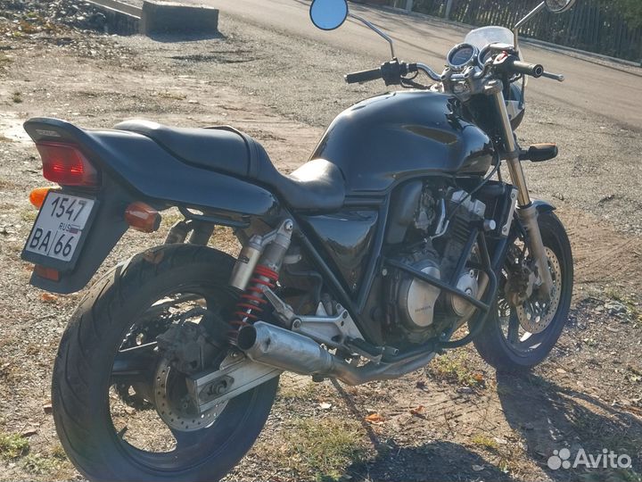 Honda cb400sf