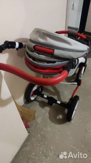 Прогулочная коляска adamex