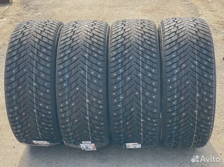 Arivo Ice Claw ARW7 245/45 R19 и 275/40 R19 98T