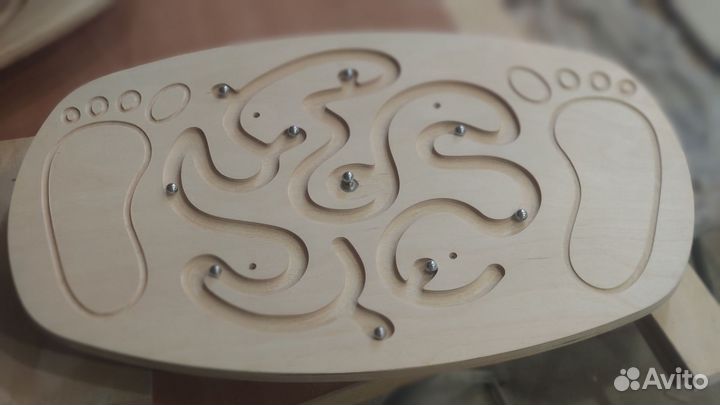 Балансборд с лабиринтом