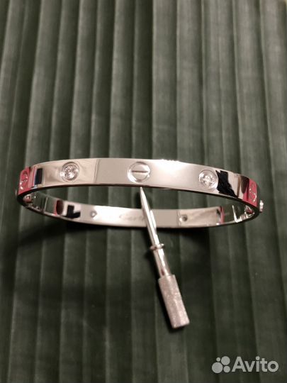 Золотой браслет картиерCartier