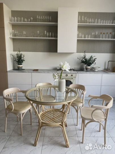 Стулья для кафе и ресторанов