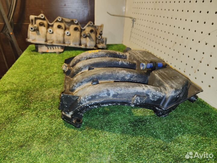 Впускной коллектор LADA Largus к4м