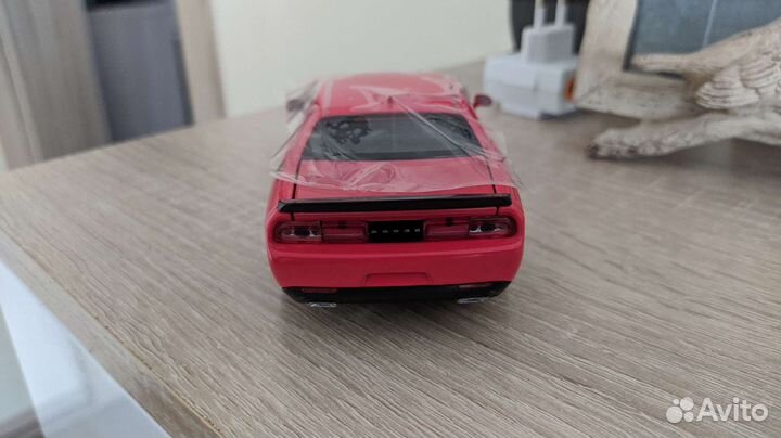 Модель 1/32 Dodge challenger SRT Helicat