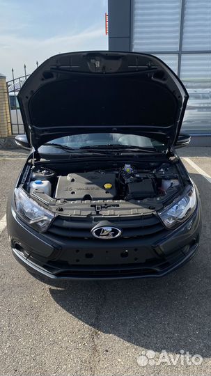 LADA Granta 1.6 AT, 2024