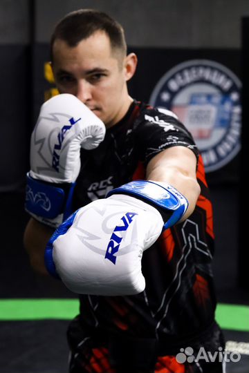 Боксерские перчатки Rival RFX Blue