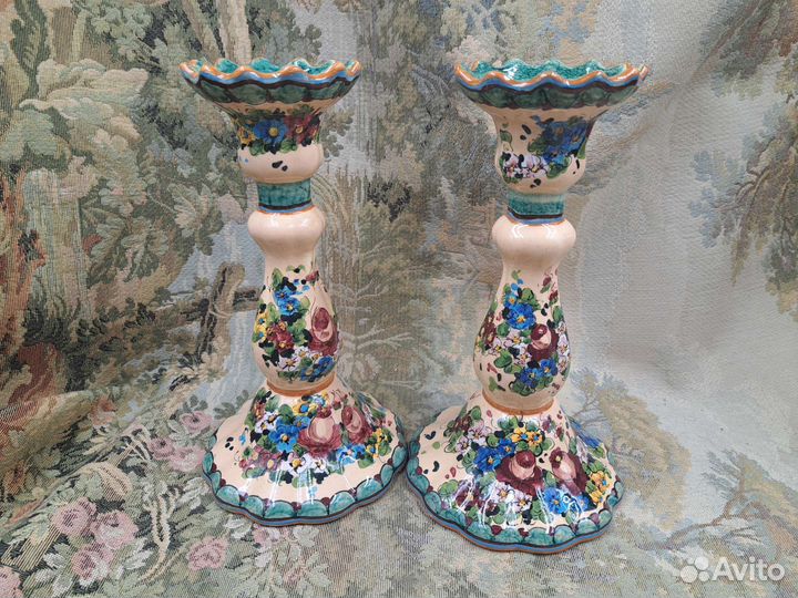 Пара подсвечников,майолика Италия