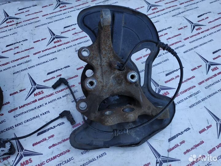 Кулак поворотный w204 Mercedes передний