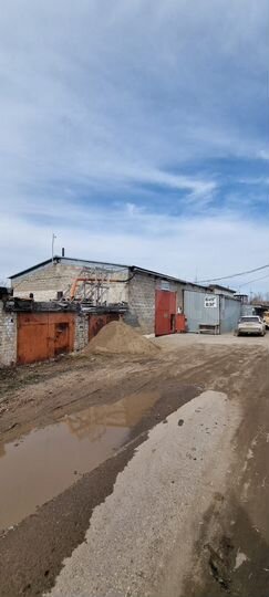 Гараж, > 30 м²