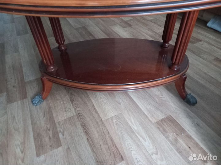 Журнальный стол б/у