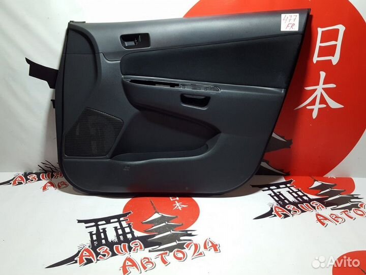 Обшивка двери Toyota Wish ZNE10G 1ZZ-FE 2006