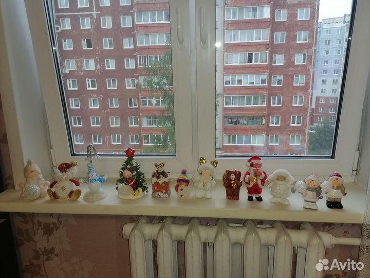 Новогодние статуэтки