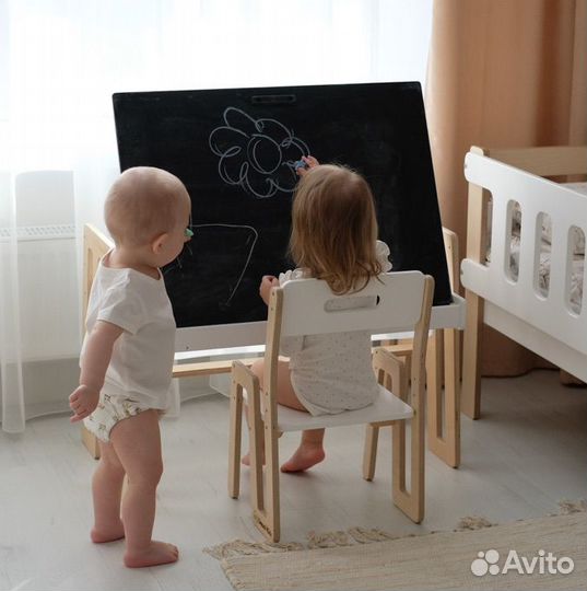 Детский растущий стул и стол