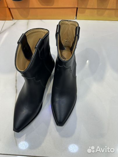 Казаки натуральная кожа