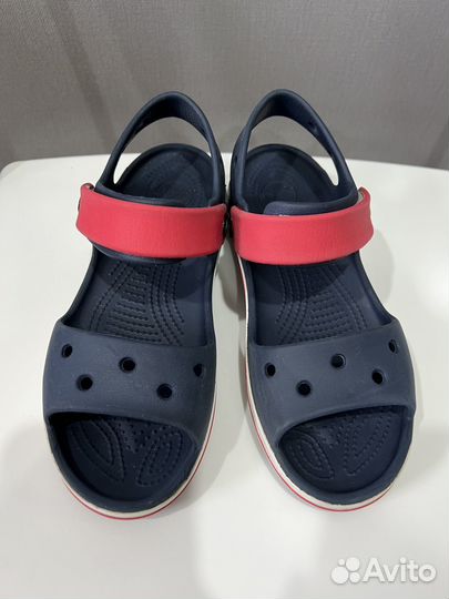 Сандали crocs