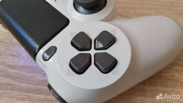 Original Dualshock4 v2, Glacier White