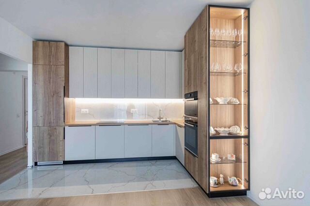 Кухня в потолок на заказ