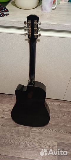 Акустическая гитара belucci