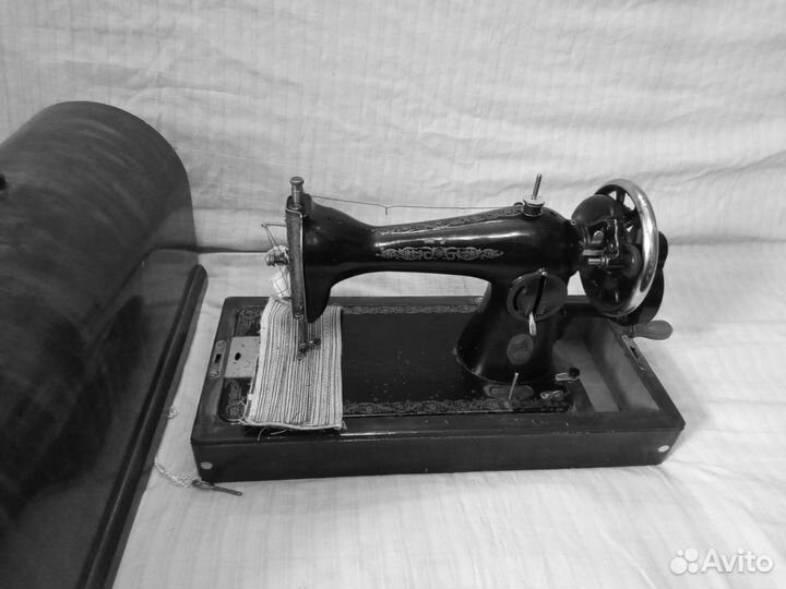 Подольск-1М для шитья толстыми ниткам