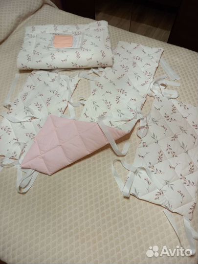 Бортики в детскую кроватку новые