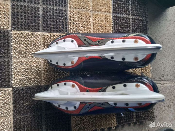 Хоккейные коньки bauer vapor 1x