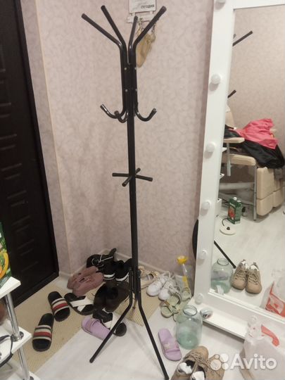 Вешалка напольная