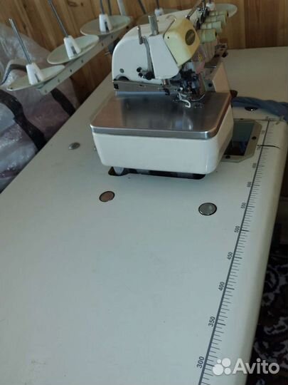 Оверлок промышленный тупикал