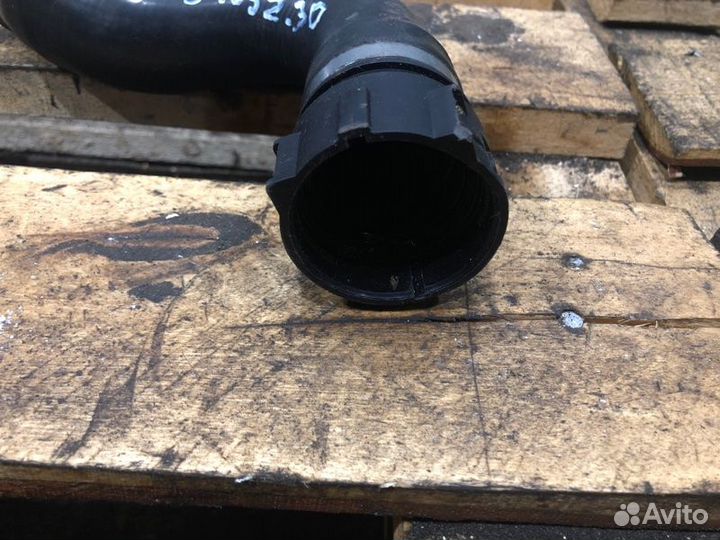 Патрубок системы охлаждения Bmw 5 E60 N52B30 2005