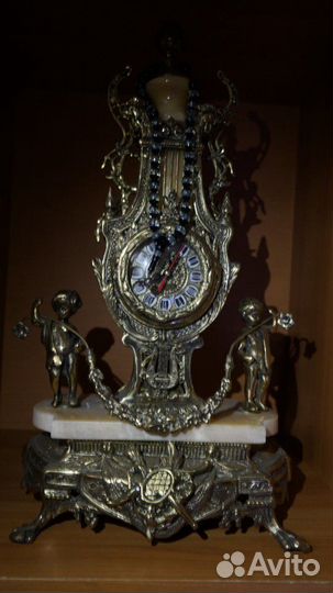 Часы бронзовые