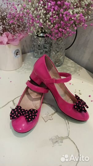 Продам туфли для девочки