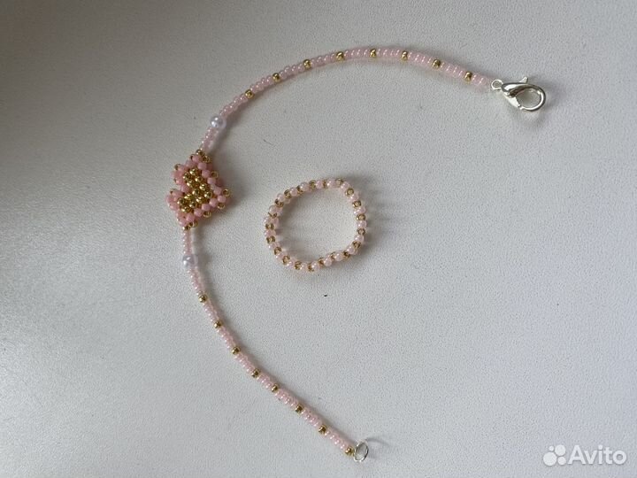 Браслет из бисера