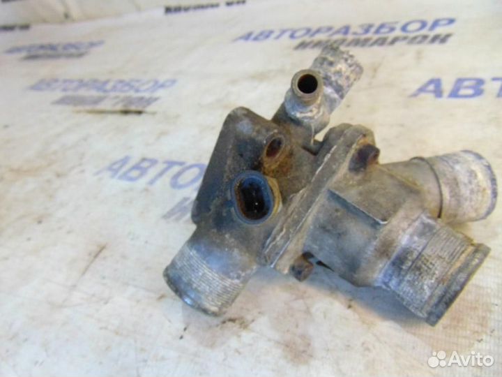 Корпус термостата для ваз LADA Kalina 2004