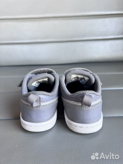 Кроссовки nike для девочки 24 размер