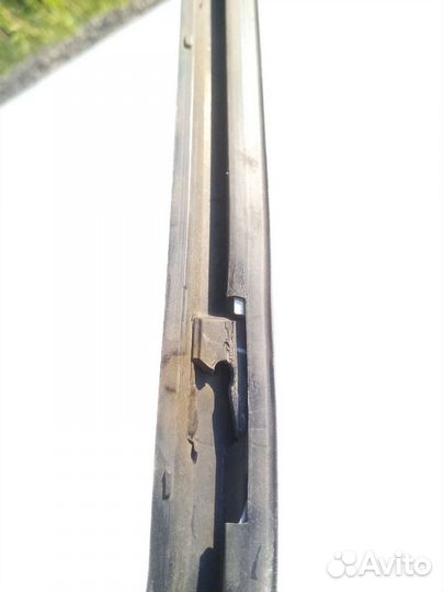 Молдинг задней правой двери cadillac CTS 2